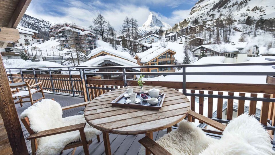 Awaken to Spectacular Views and Unmatched Luxury