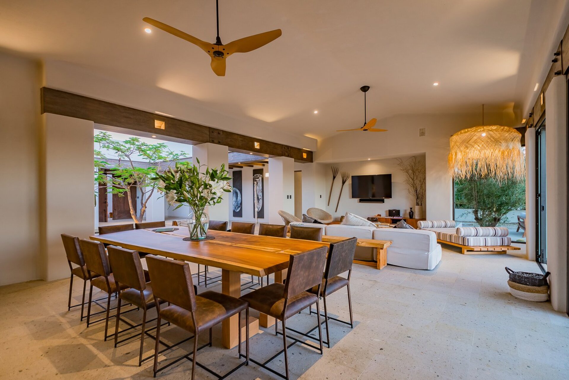 Escape to Paradise at Cabo San Lucas Villa 1049: Your Luxurious Retreat