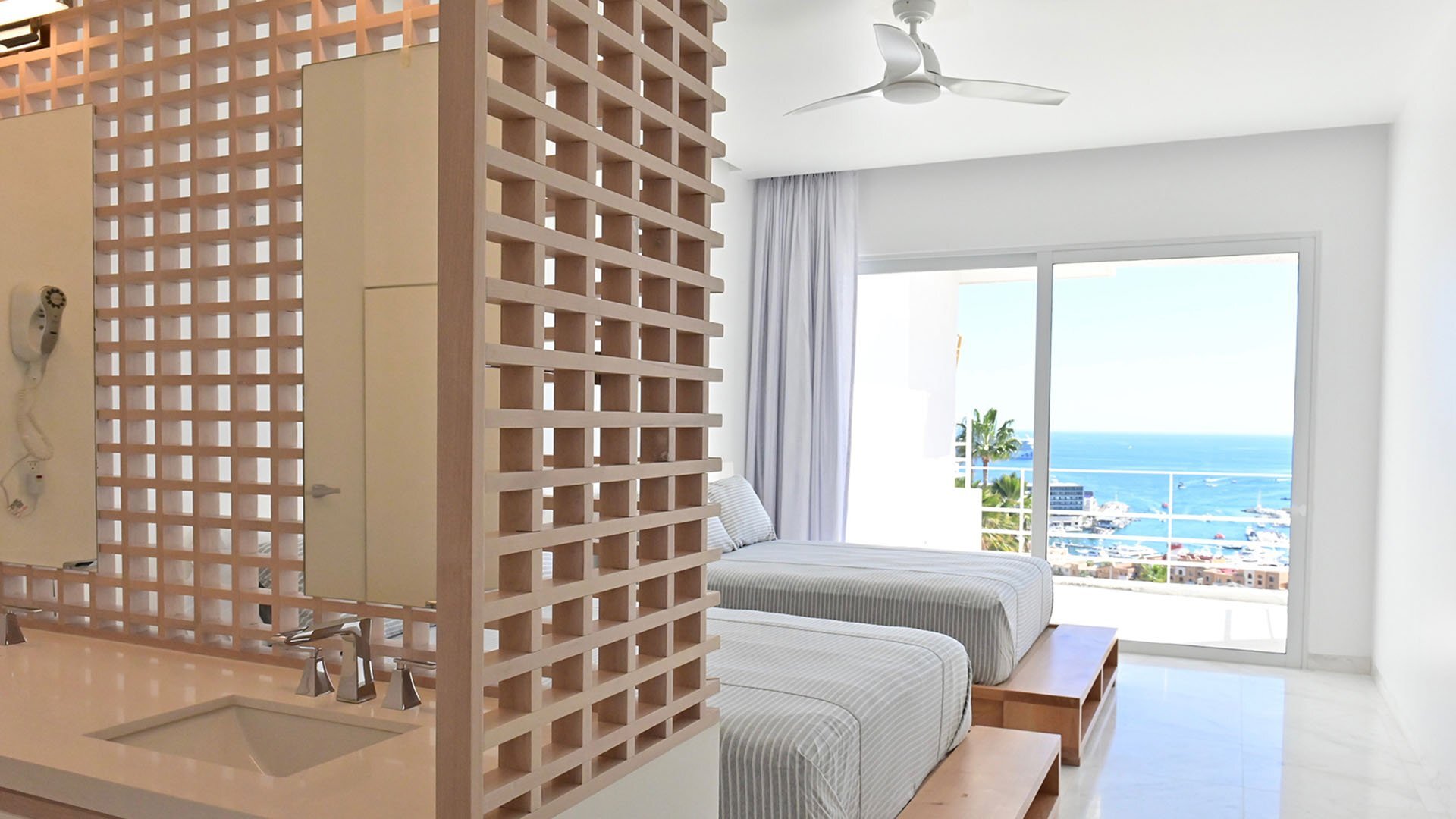 Indulge in Opulence at Cabo San Lucas Villa 1056 - Luxury Redefined