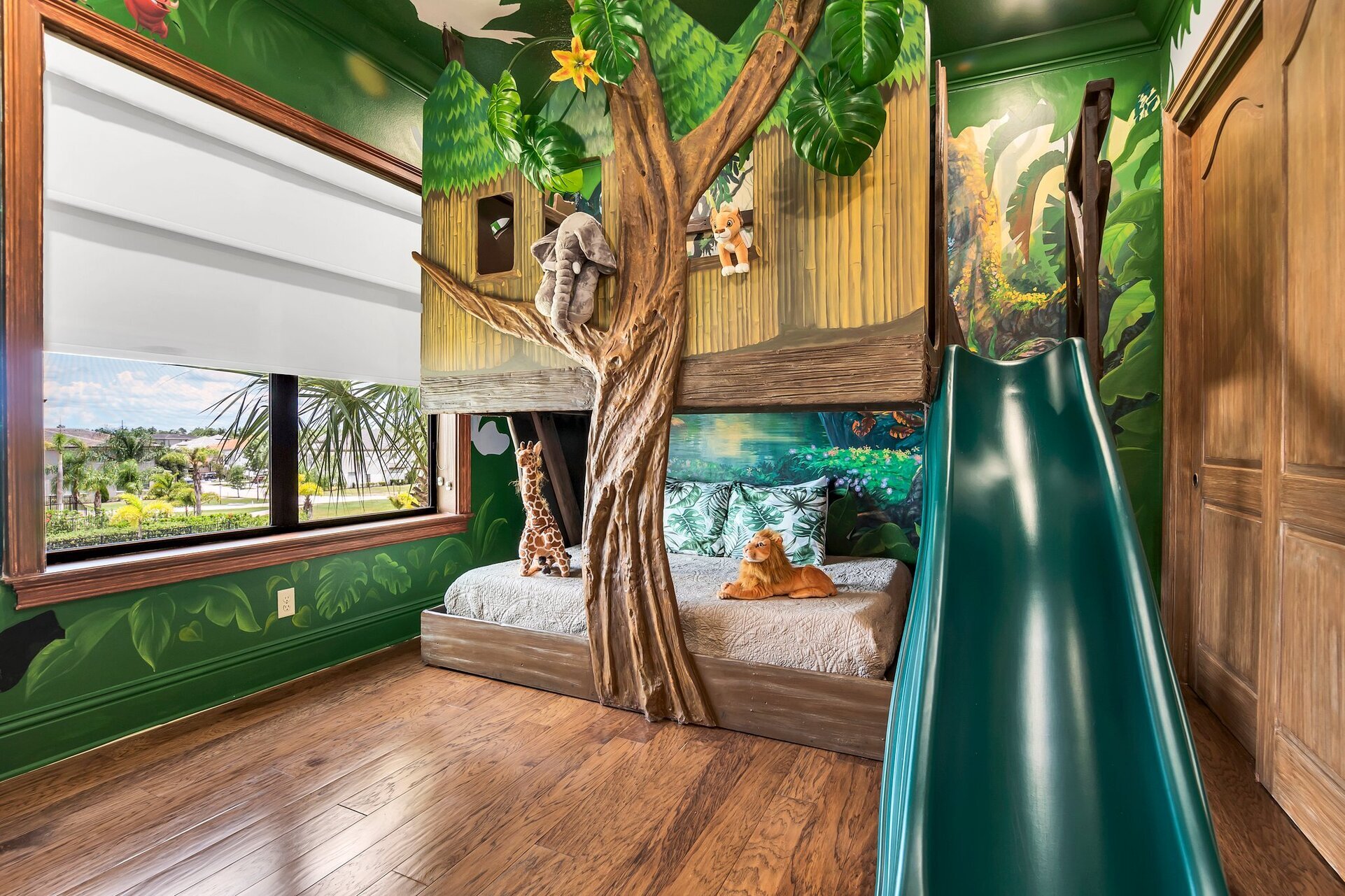 let the imagination go wild in this customized tree house bedroom