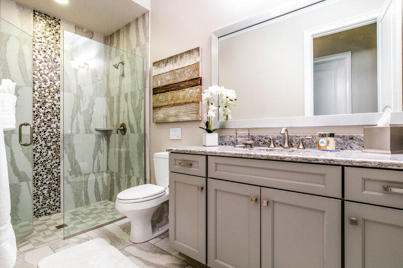 En-suite bathroom with a walk-in shower