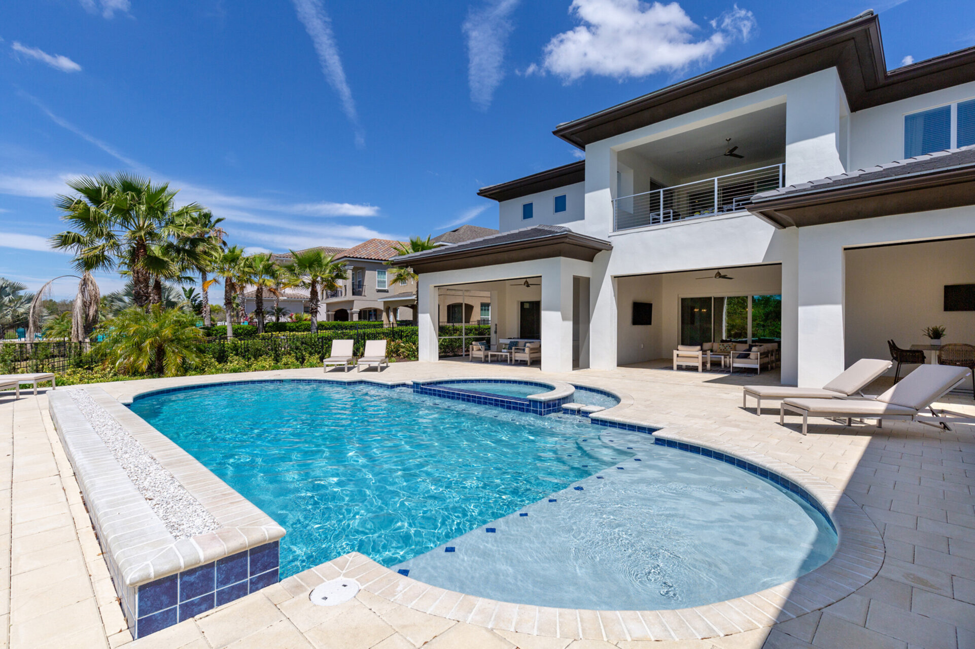 5 Star Villa Paragon – The Benchmark of Private Luxury