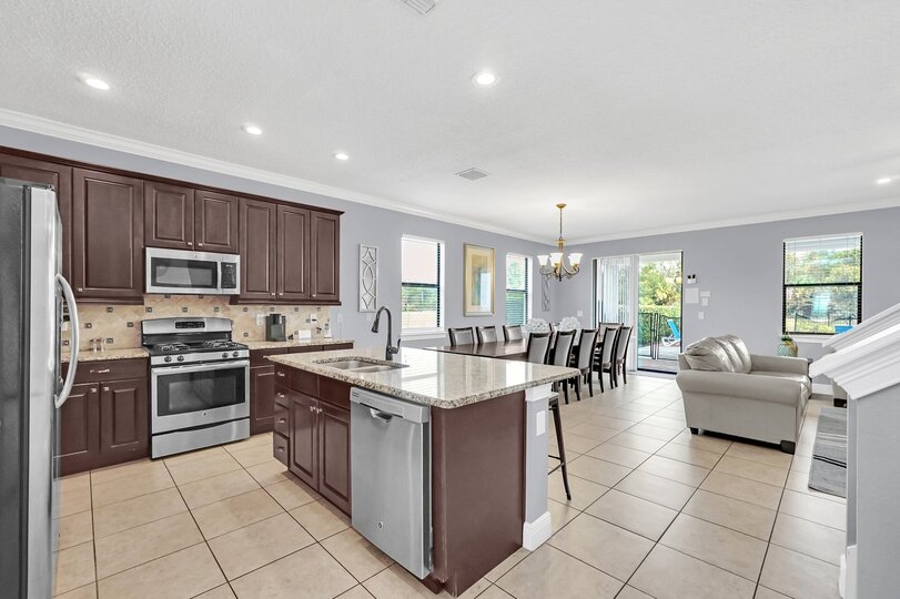 Orlando's Hidden Gem: 8 BR Villa,6580