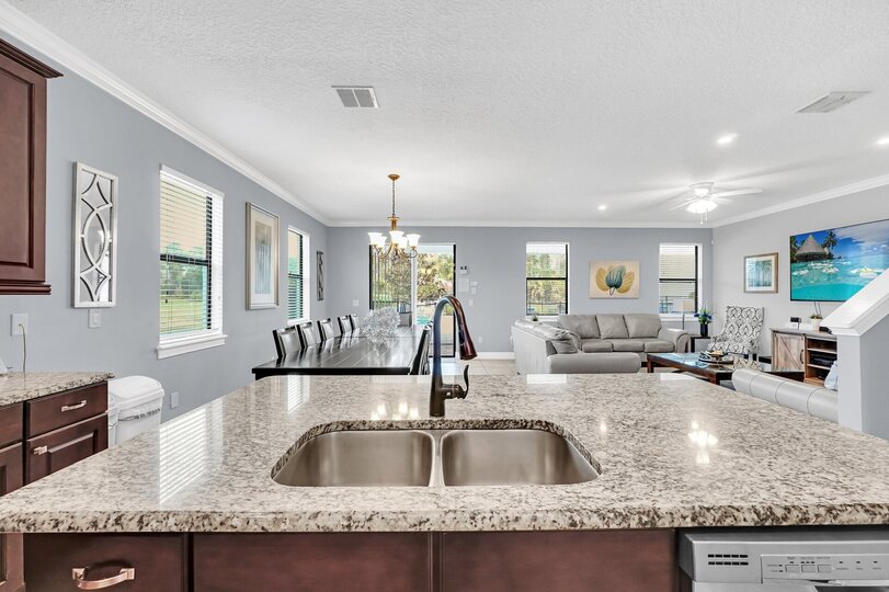 Orlando's Hidden Gem: 8 BR Villa,6580