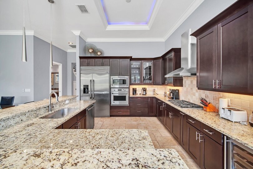 Elegant Oasis: 5 Bed Villa in Orlando,6633