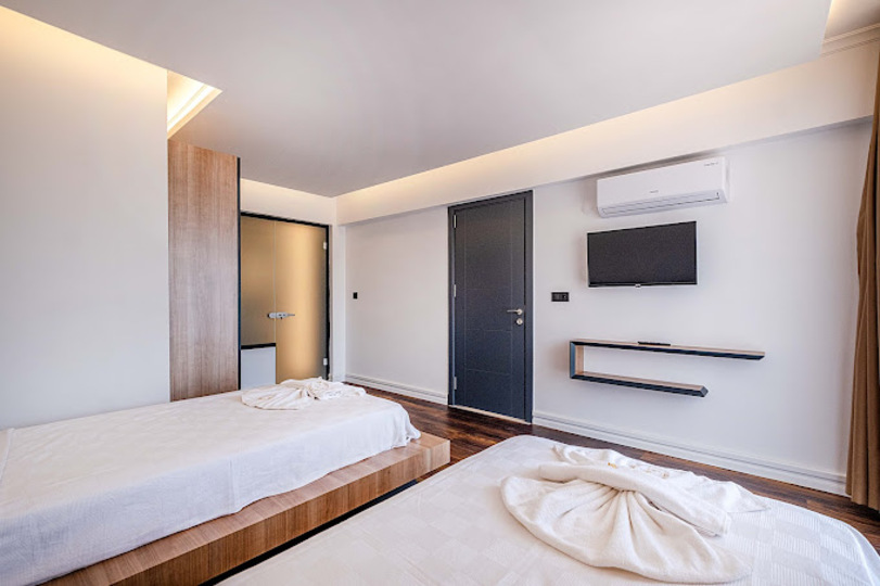 Your Private Corner of Holiday Living 1037