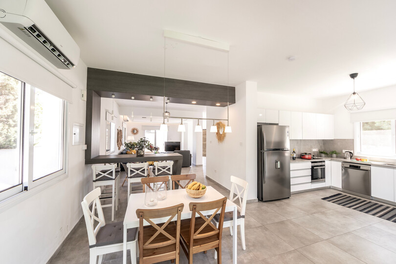 Ayia Napa Sanctuary: Beautiful 4 BR Villa, 1393