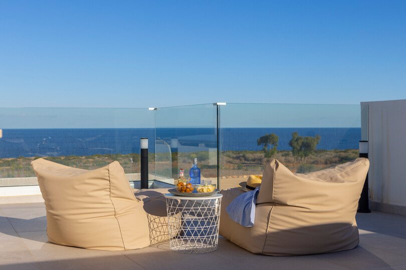 Serene 4 Bedroom Villa in Protaras, 1722