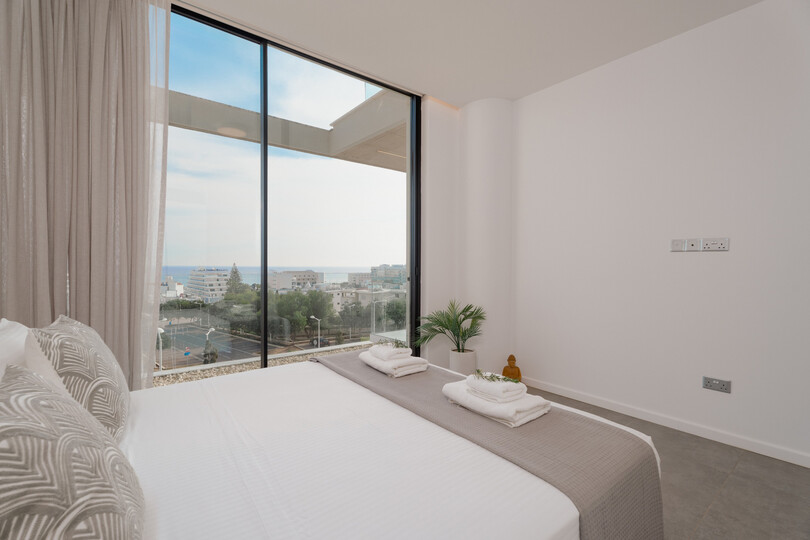Seaside Bliss: 2 Bedroom Villa in Protaras, 1724