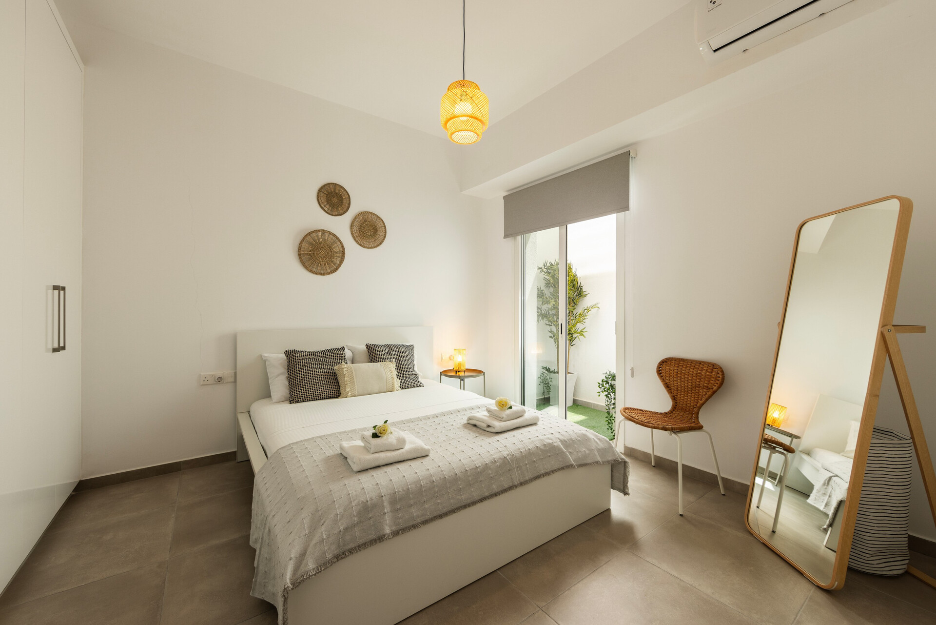 Tranquil Oasis: 6 Bedroom Villa in Protaras, 1727