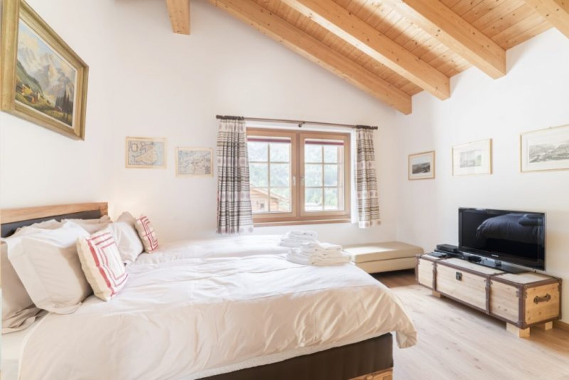 Luxury Alpine Escape, Matterhorn Chalet 1012