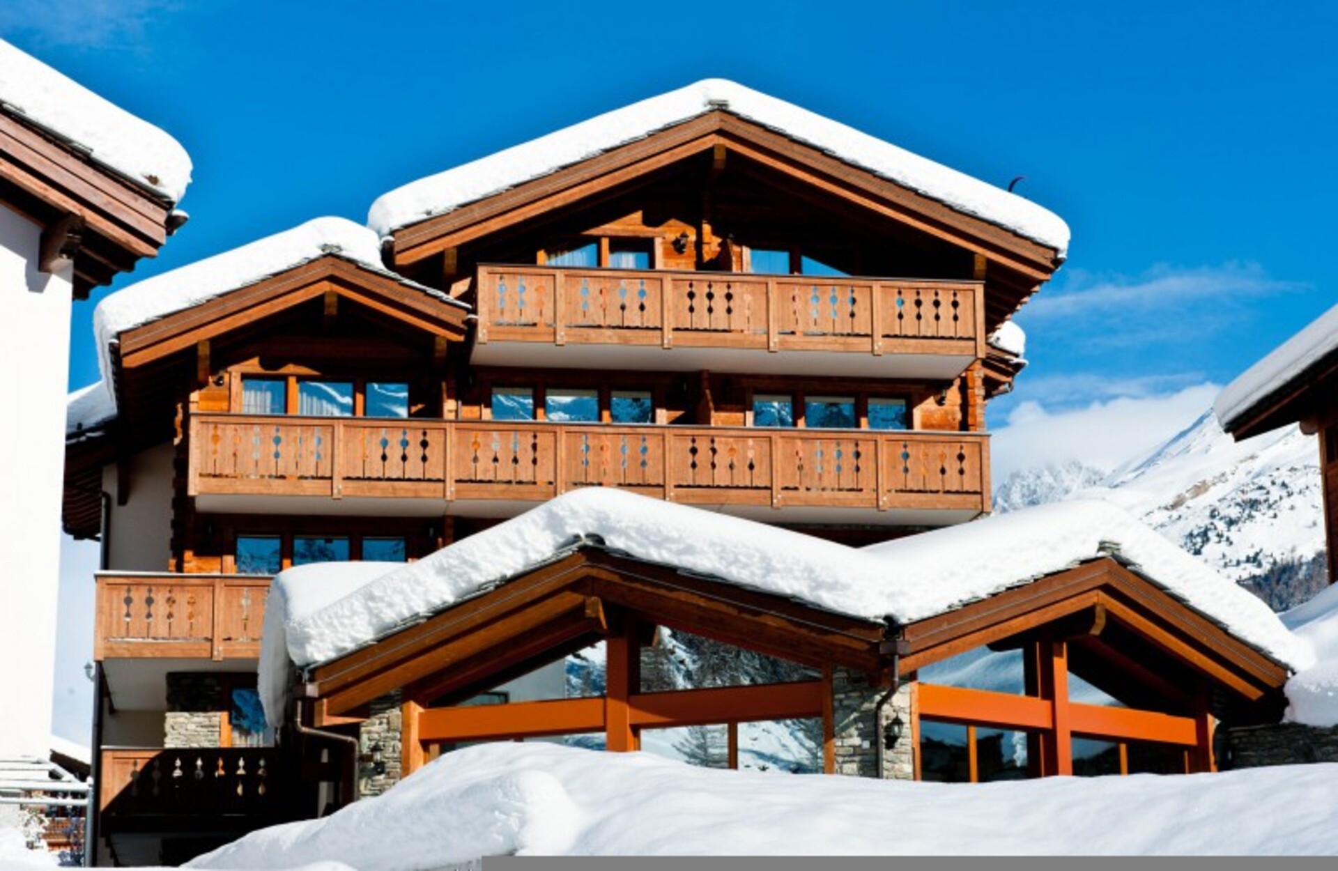 Comfort Meets Alpine Charm 1023