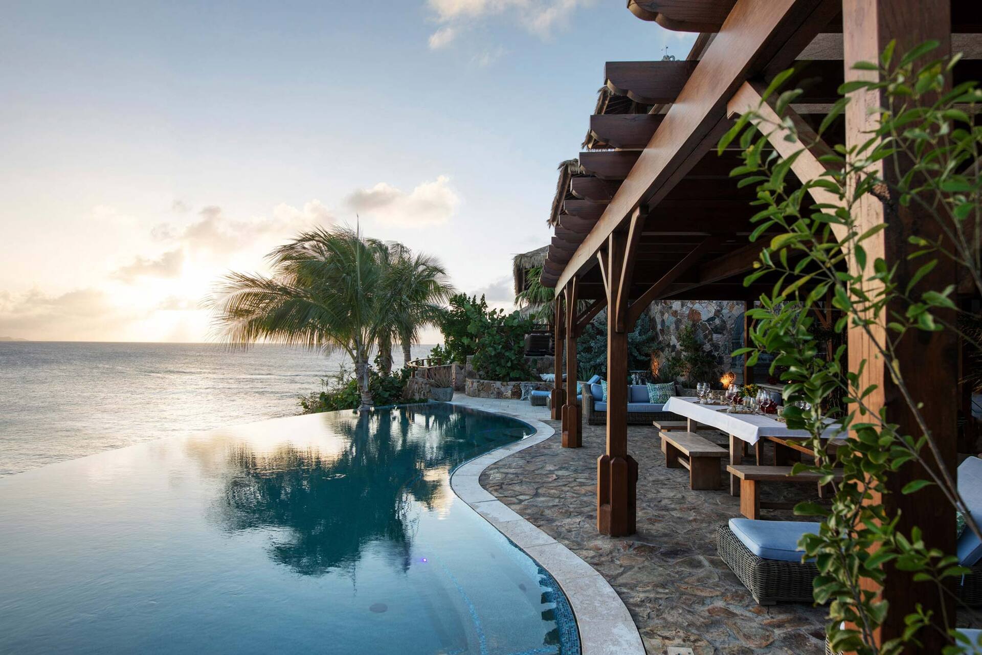 Oceanfront Haven in the Virgin Islands – 1002