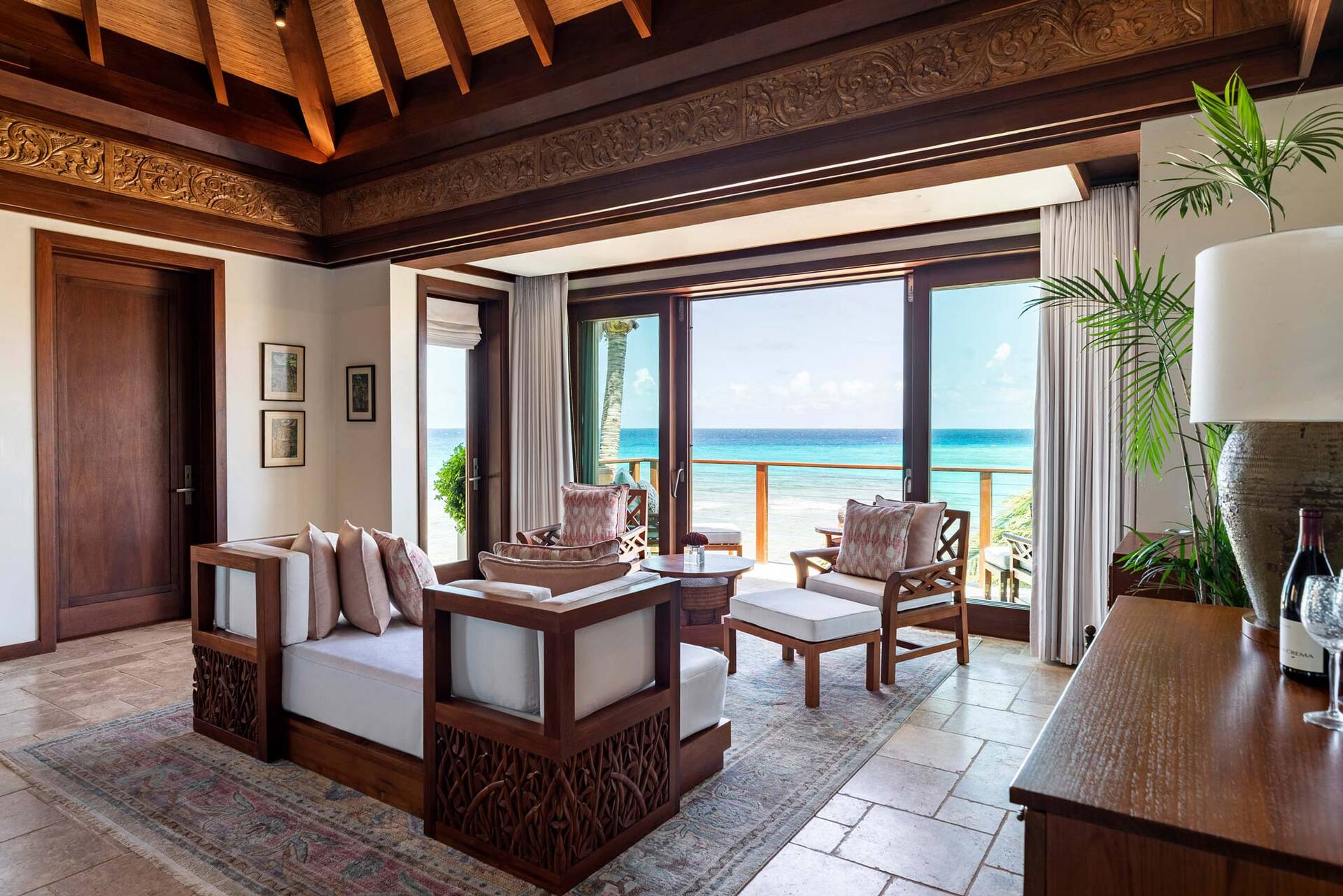 Oceanfront Haven in the Virgin Islands – 1002