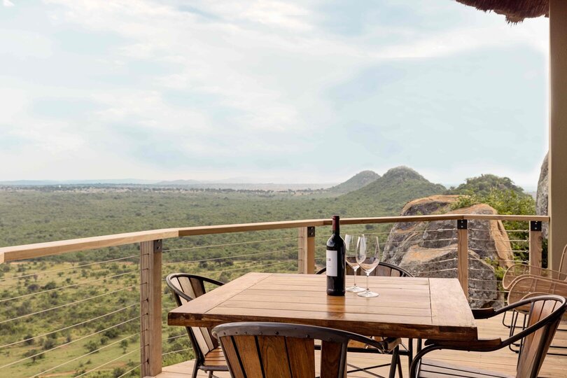 Cliffside Coastal Charm, Rock Cliff 1048, -, South Africa