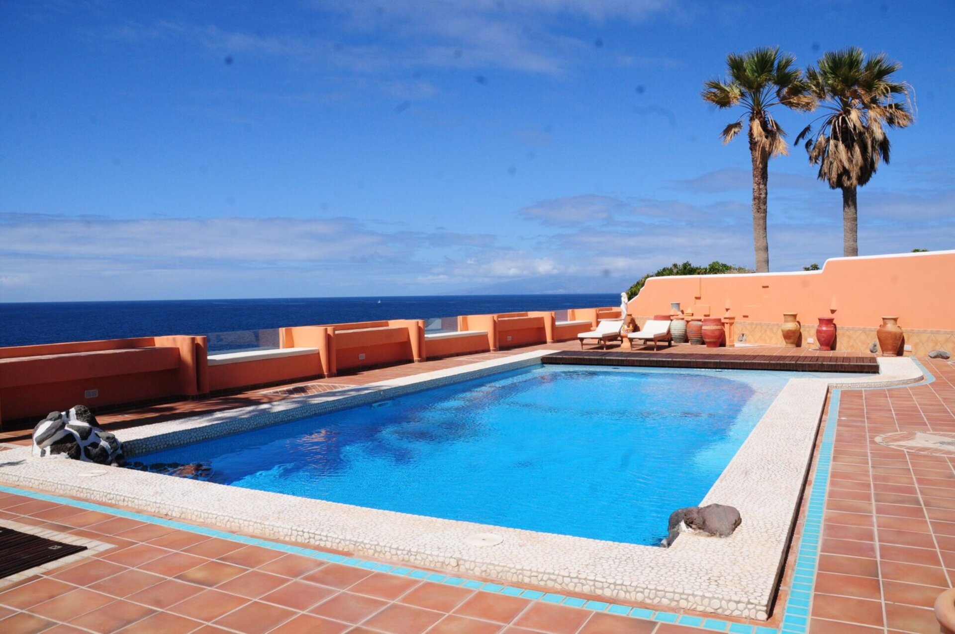 Relaxing Getaway in Canarias - 5 BR Villa, Canarias Villa 1046