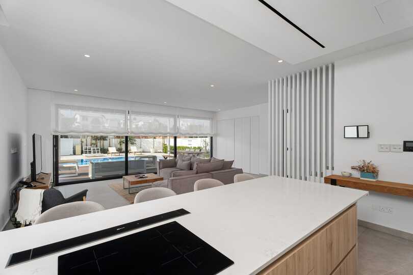 Modern Coastal Villa | 1029