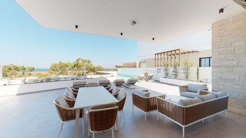 Luxury by the Sea | Villa 1038