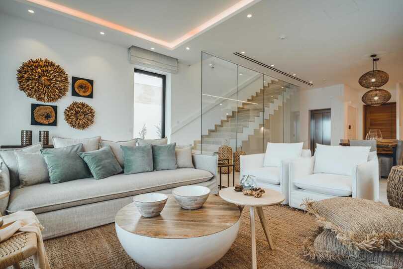 Luxury by the Shore | Villa 1040