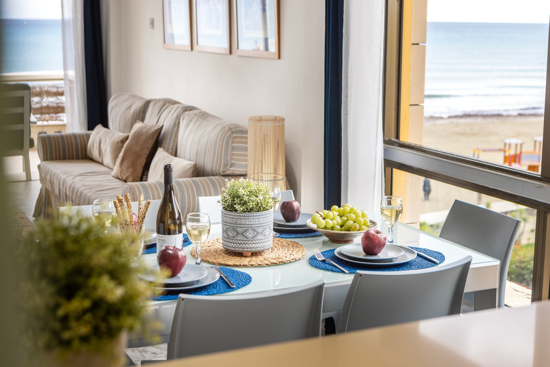 5 Star Mackenzie Beachfront Suite – Luxury Living by the Sea