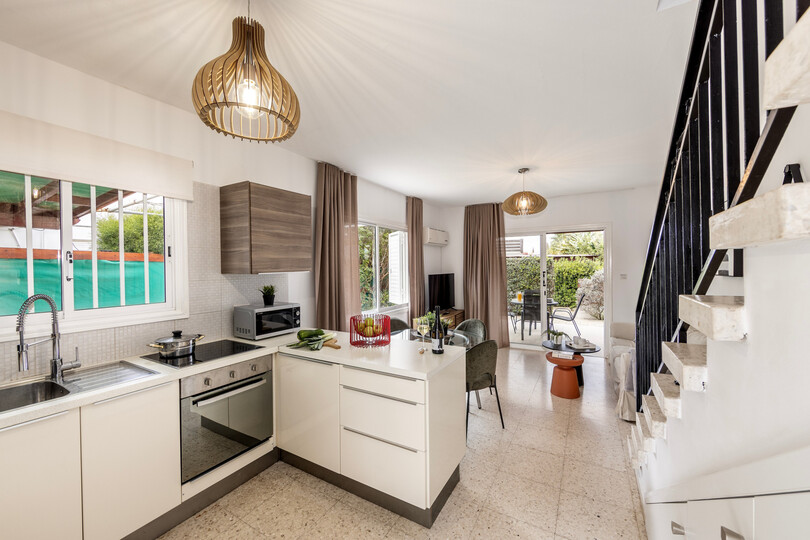 5 Star Marina Seaside Villa – Luxury Seaside Stay in Larnaca