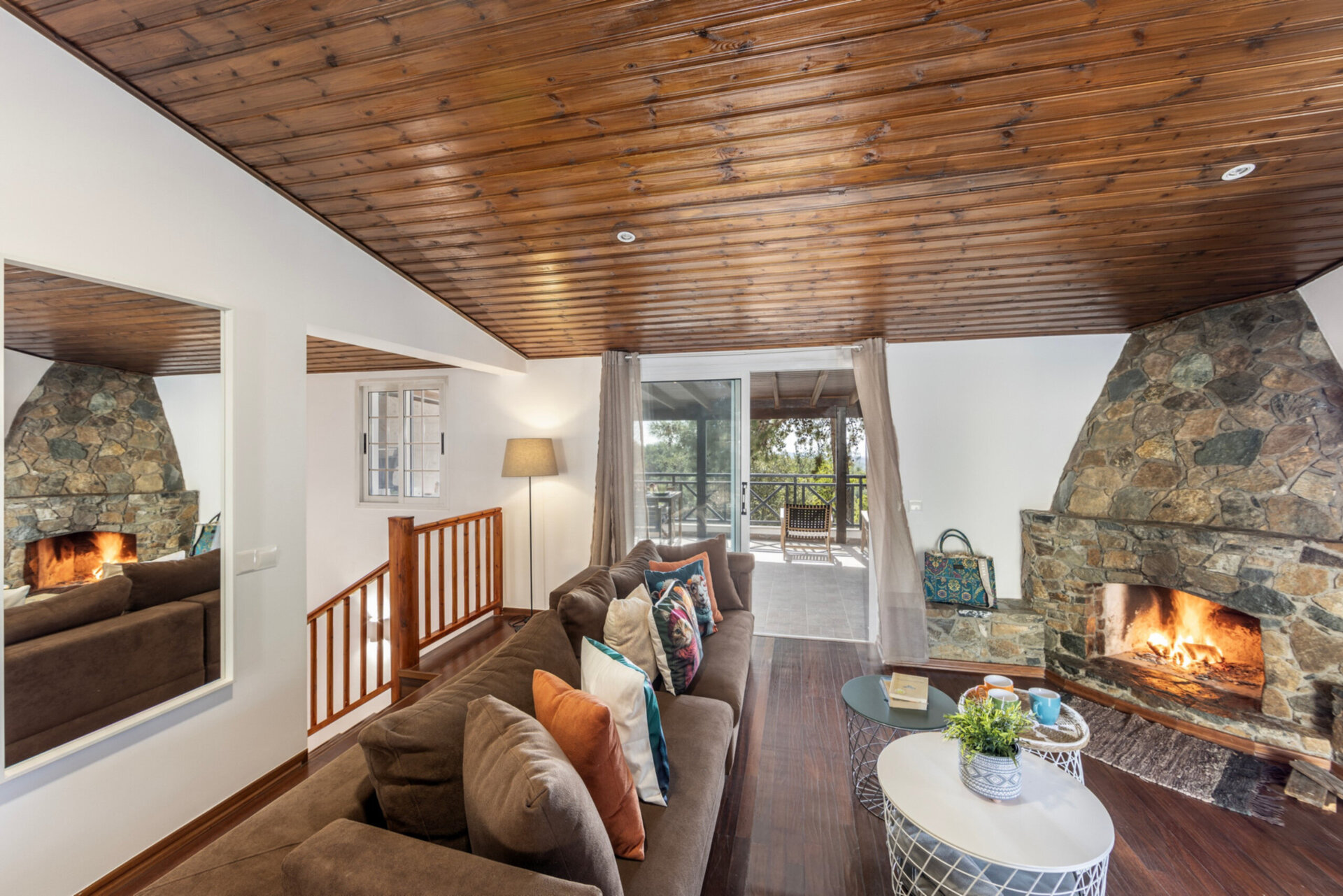 5 Star Forest View Cottage – Luxury Mountain Retreat