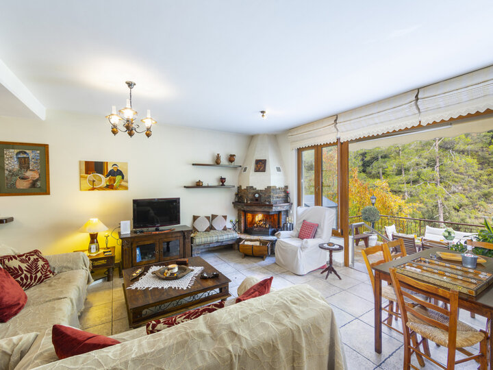 5 Star Villa Troodos Riverside - Luxury Mountain Retreat