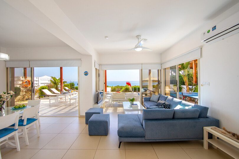 5 Star Villa Artisan Seafront Escape - Panoramic Coastal Retreat