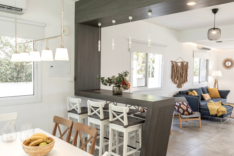 5 Star Villa Napa Bay Panorama - Scenic Coastal Escape