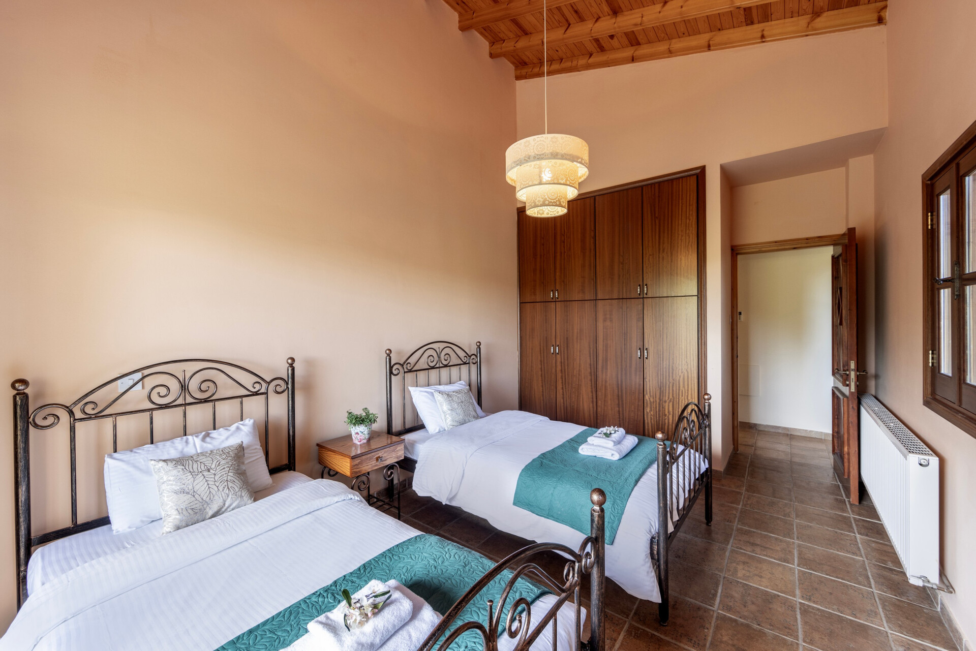 5 Star Villa Troodos Mature Pine Chalet - Forest Mountain Escape