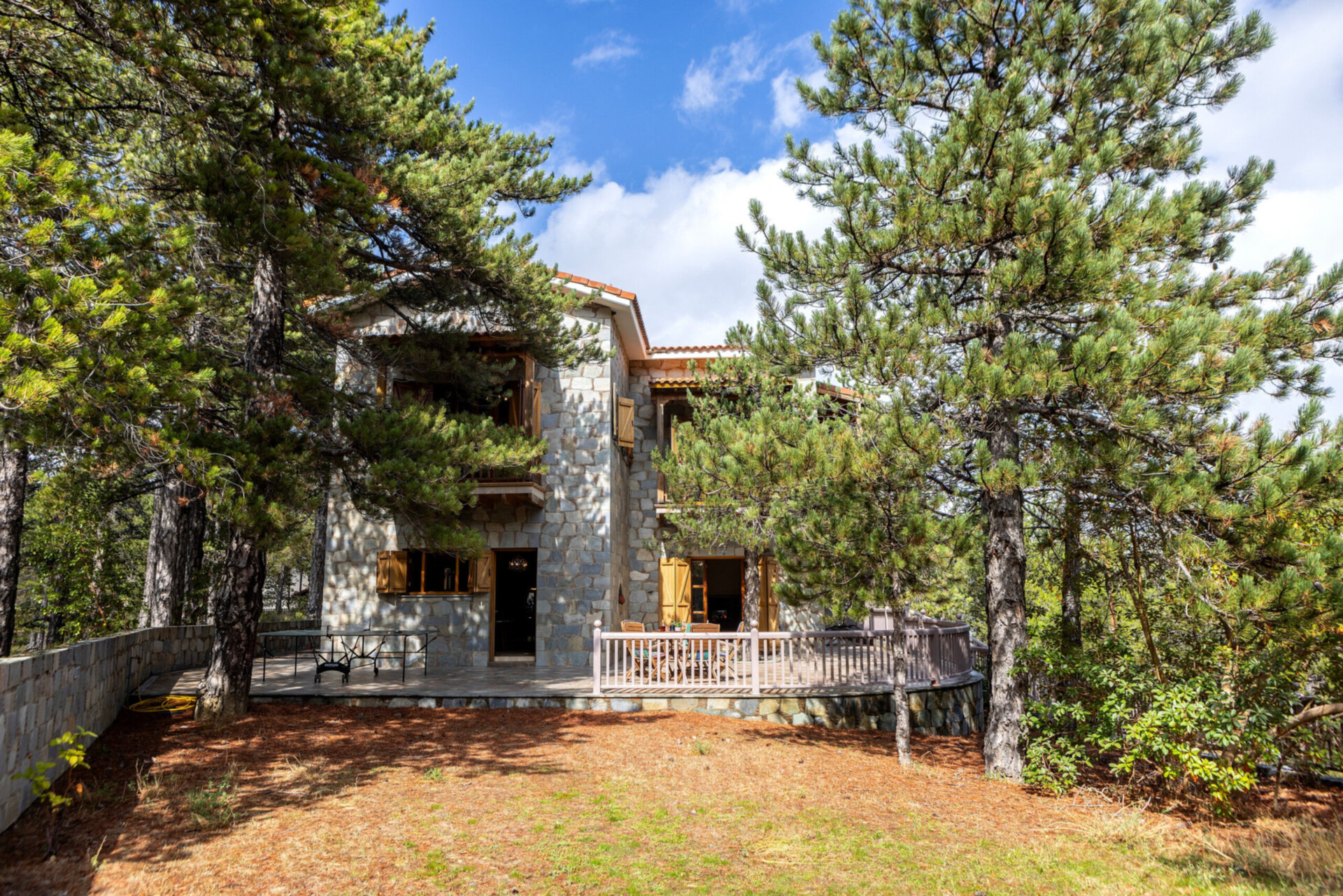 5 Star Villa Troodos Mature Pine Chalet - Forest Mountain Escape