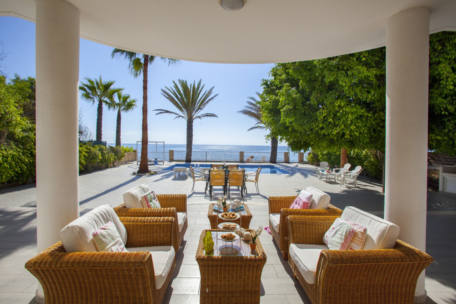 5 Star Villa Sunset Beachfront - Coastal Luxury Retreat