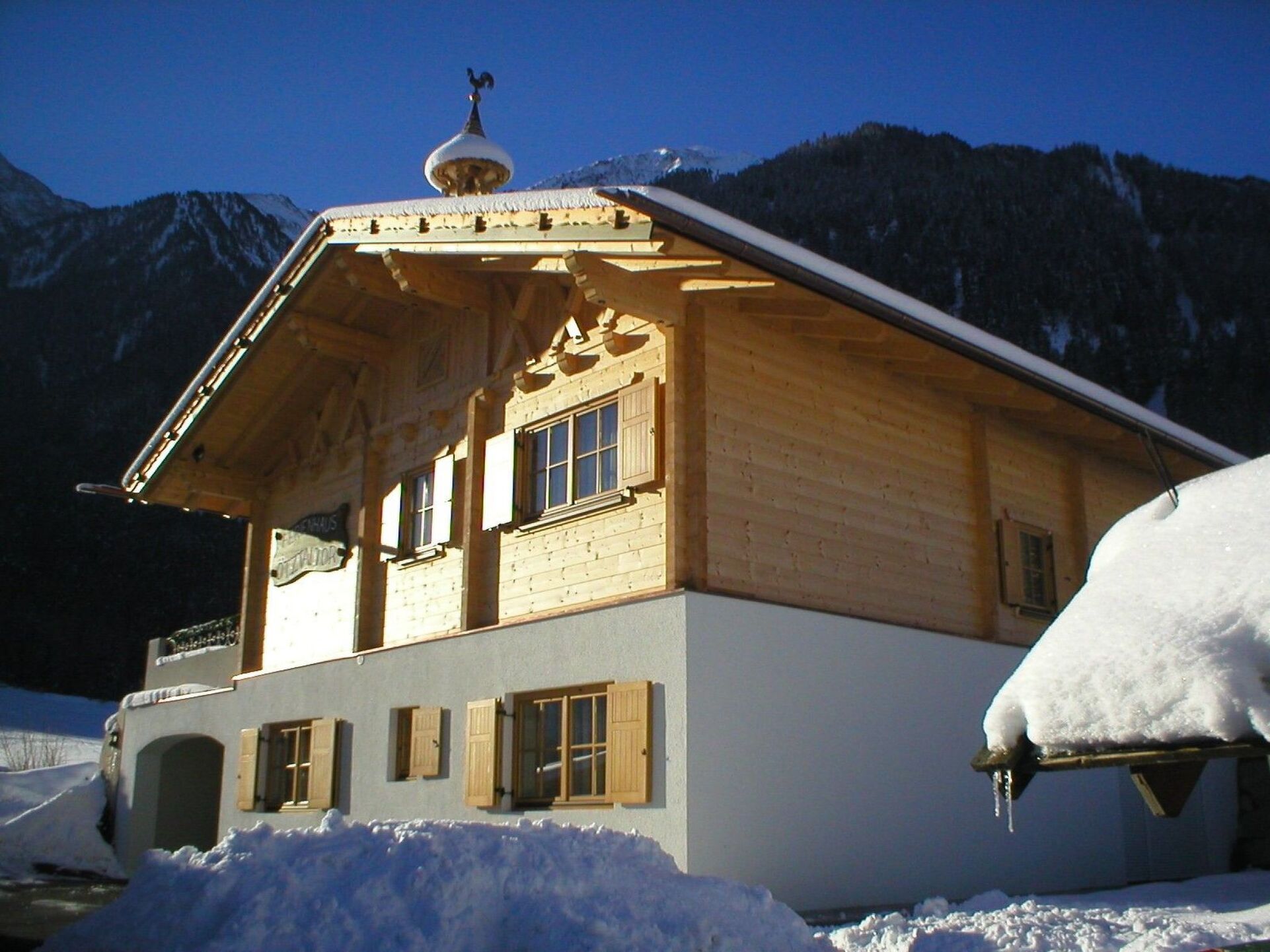 4-Bed House with Private Pool in Imst, Sleeps 8, 1287
