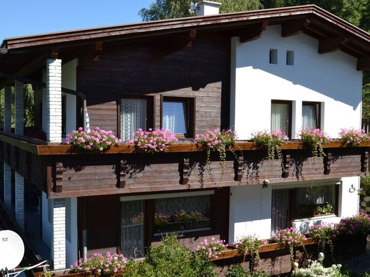 2-Bed Apartment with Mountain View in Imst, Sleeps 4, 1291