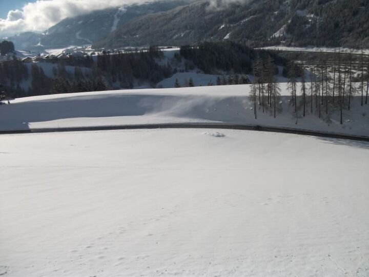 Tranquil 2-Bed Apartment in Innsbruck-Land, Sleeps 5, 1294