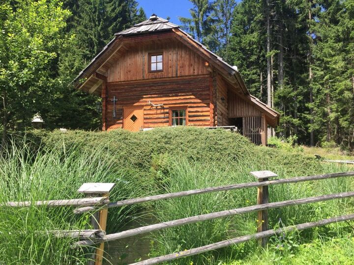 Idyllic 2-Bed House in Villach-Land, Sleeps 4, 1024, Hochegg, Austria
