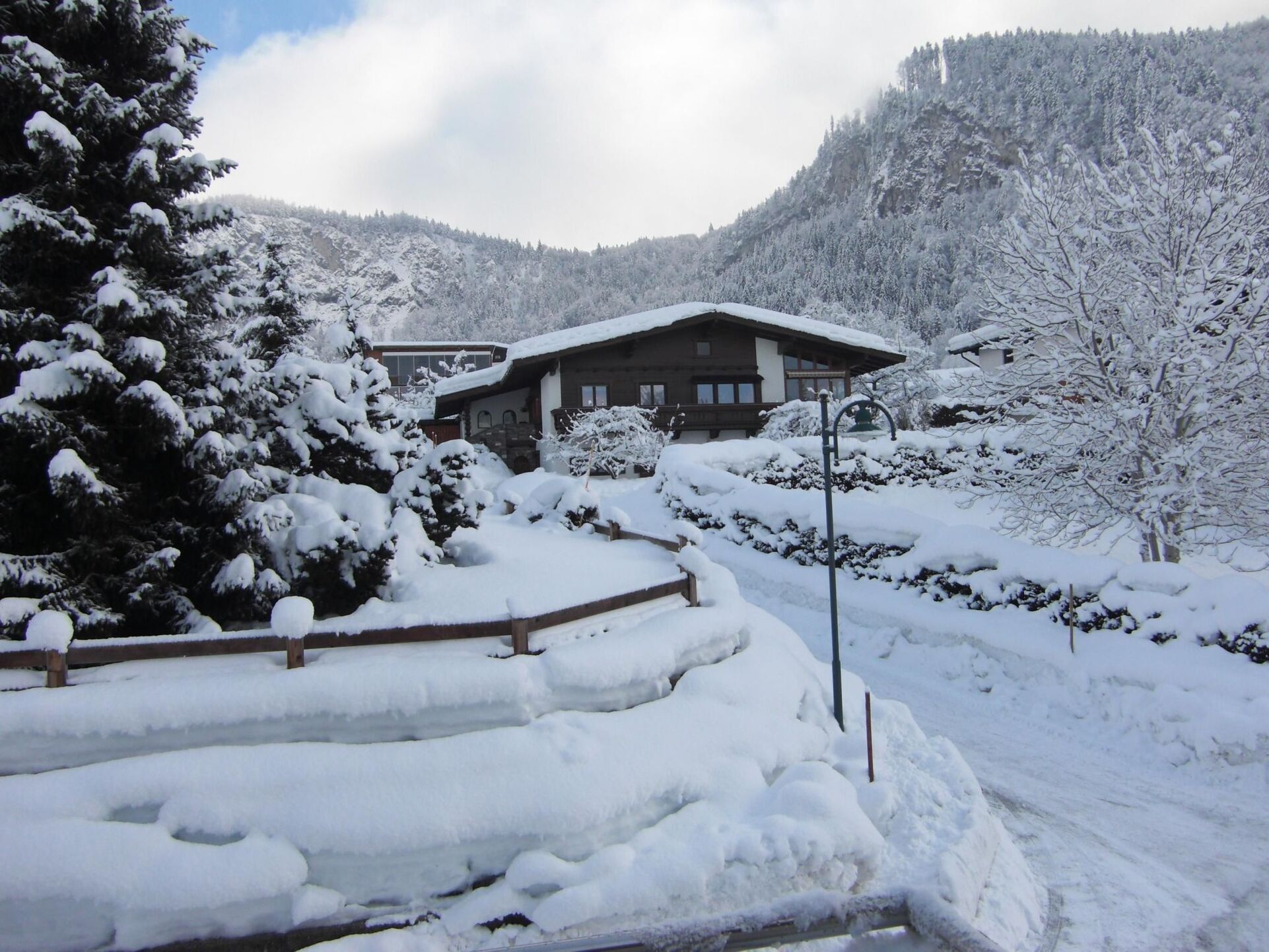 2-Bed Apartment in Kufstein, Sleeps 3, 1306