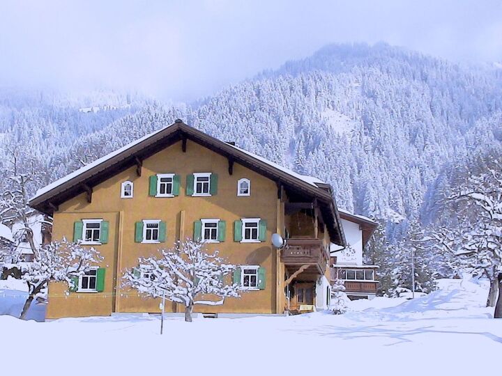 6-Bed House with Mountain View in Bludenz, Sleeps 6, 1045, Sankt Gallenkirch, Austria