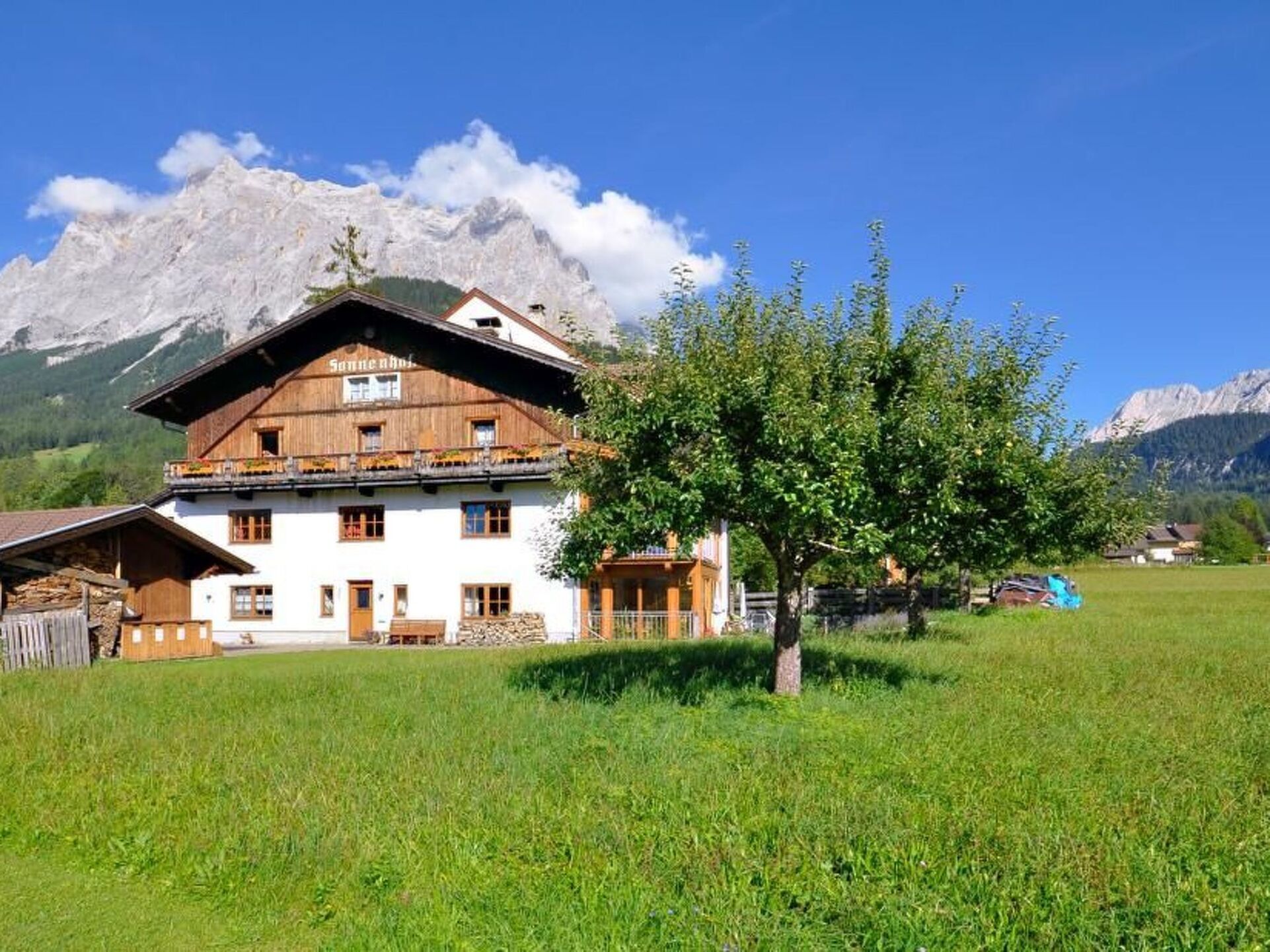 Stunning 1-Bed Apartment in Reutte, Sleeps 2, 1311