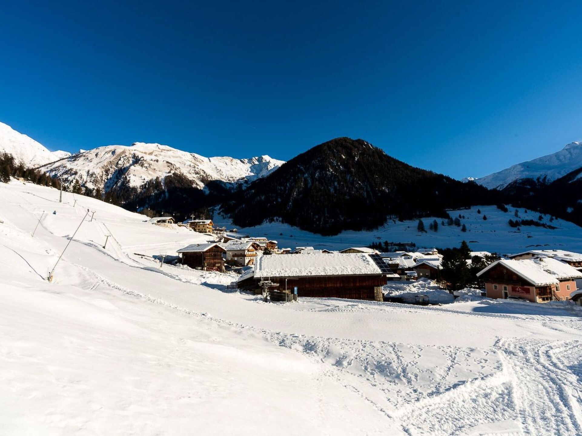 Idyllic 5-Bed House in Lienz, Sleeps 12, 1329