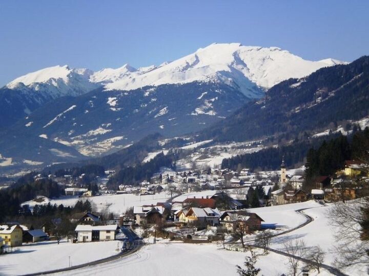 2-Bed Apartment in Spittal an der Drau, Sleeps 6, 1079
