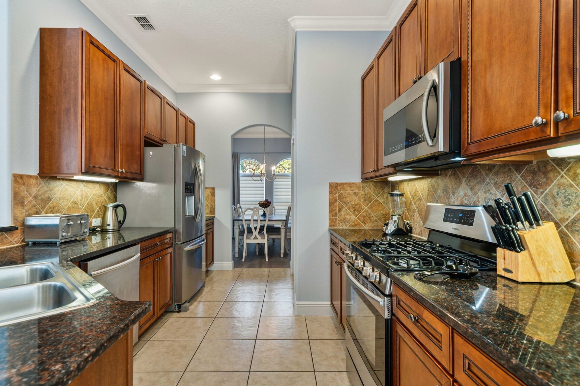 Modern Kissimmee 5 Bedroom Home, Orlando Villa 6674
