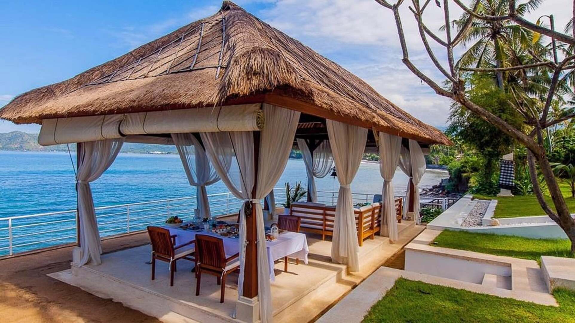 5 Star Villa Stella – Elegant Beachfront Serenity
