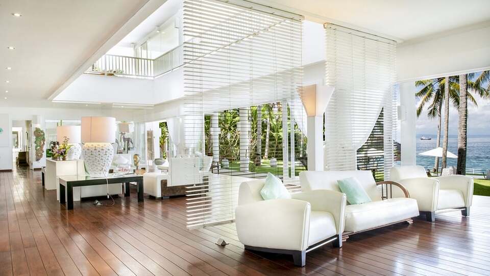 5 Star Villa Lulla – A Luxurious Beachfront Escape in Bali