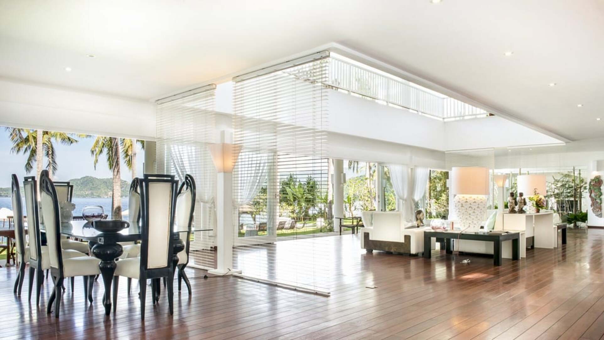 5 Star Villa Lulla – A Luxurious Beachfront Escape in Bali