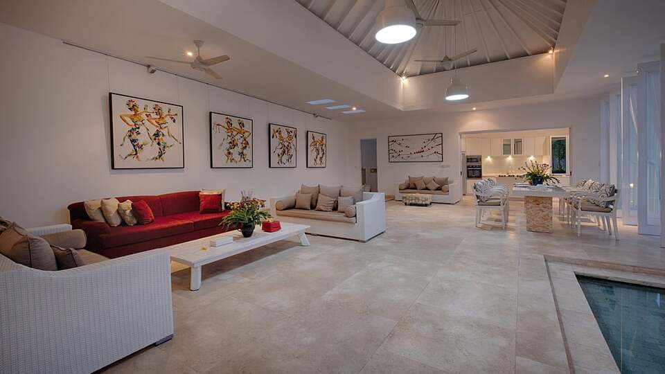 5 Star Villa Putih 1 – An Elegant Pererenan Hideaway