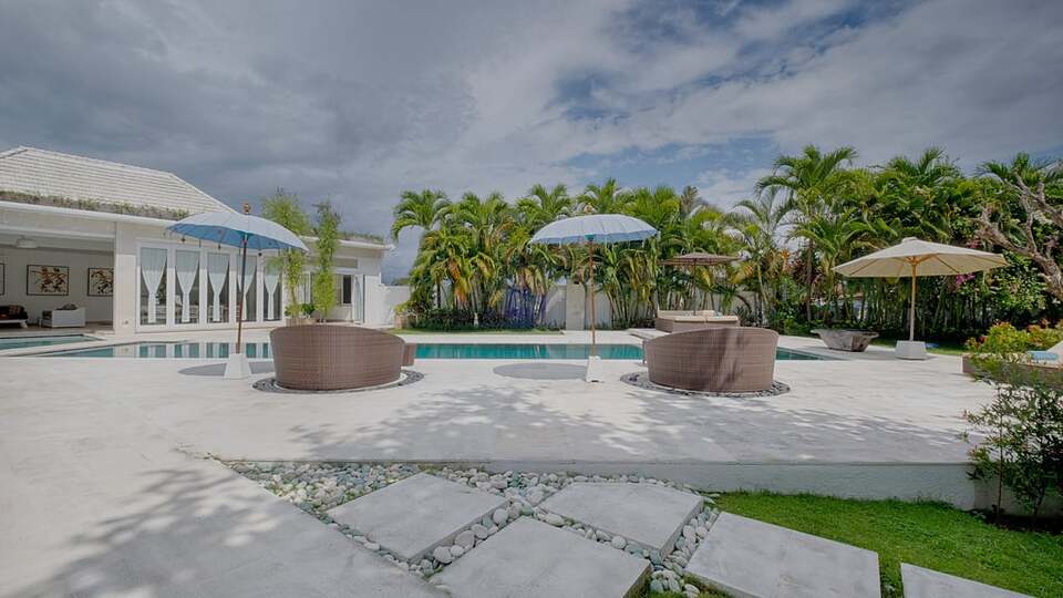 5 Star Villa Putih 1 – An Elegant Pererenan Hideaway