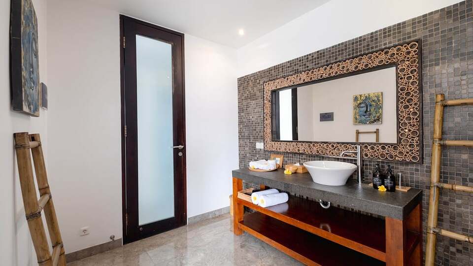 5 Star Anjali Villas – A Private Collection of Balinese Elegance