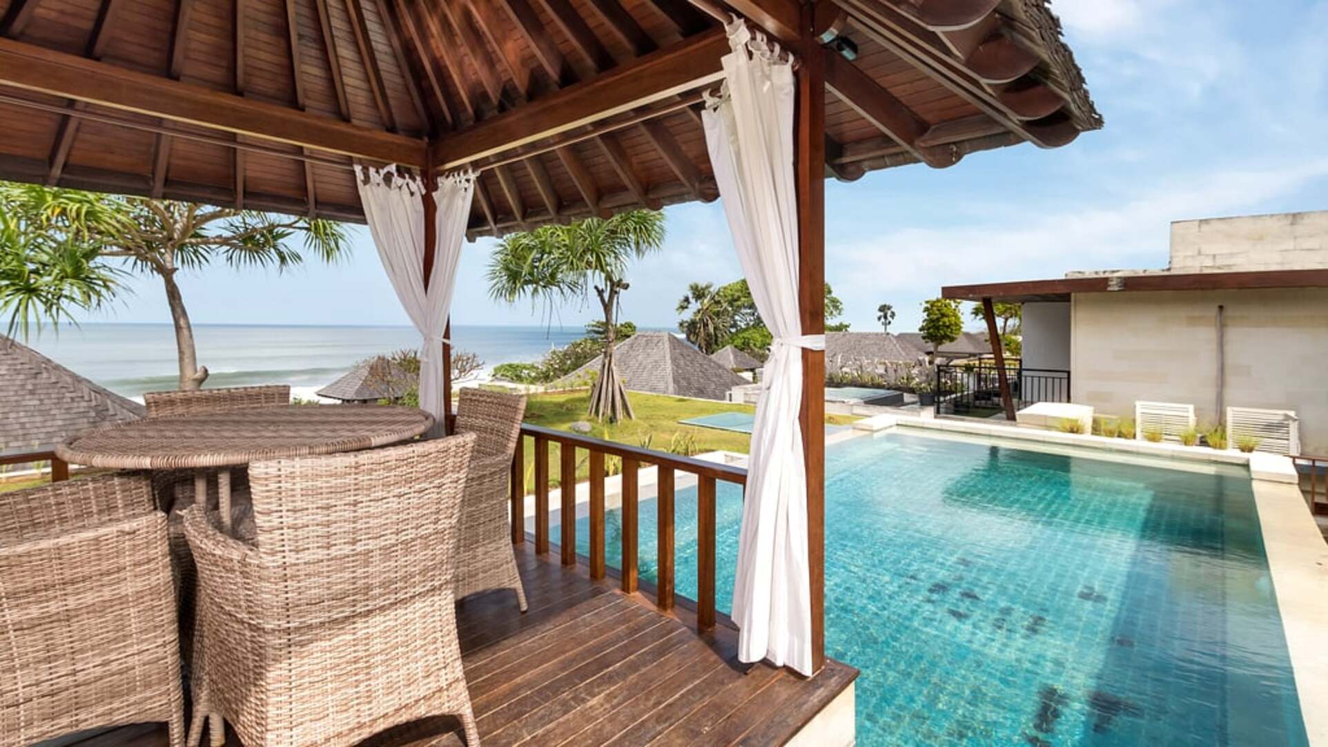 5 Star The Chand’s Three – Oceanfront Balinese Escape