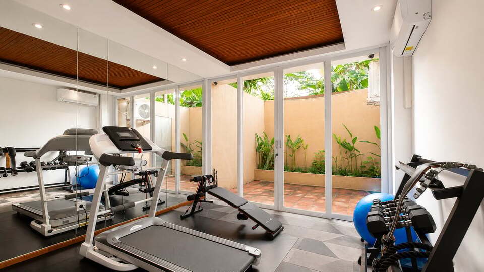 5 Star The Chand’s Two – Beachfront Serenity Escape